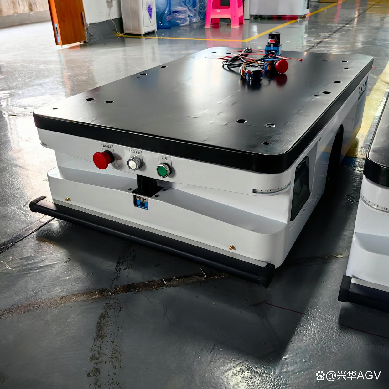 AGV小車維護(hù)成本太高?學(xué)會(huì)這些技巧,輕松幫你省下一大筆錢!